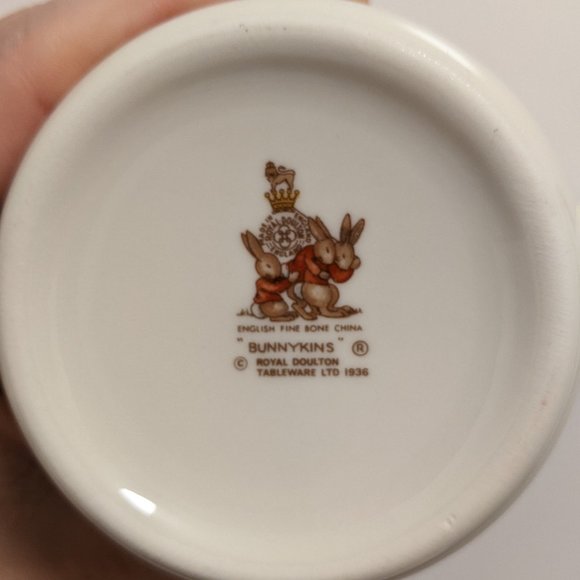 Royal Doulton Bunnykins christening mug & plate - Picture 4 of 5